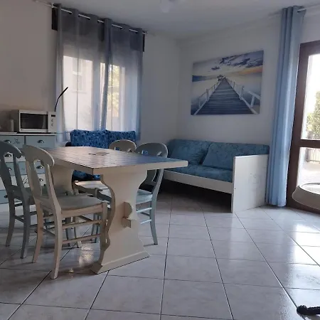C'est la vie Cozy accommodation near the lake *