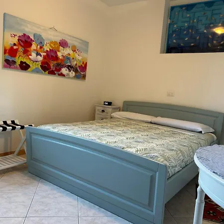 C'est La Vie Cozy Near The Appartement