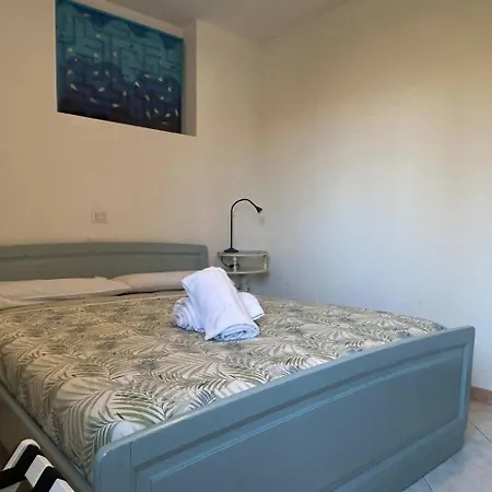 C'est la vie Cozy accommodation near the lake Colico