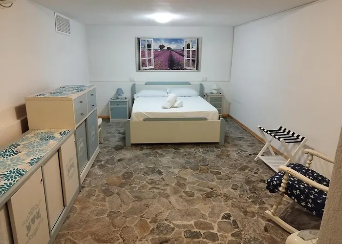 C'est La Vie Cozy Near The