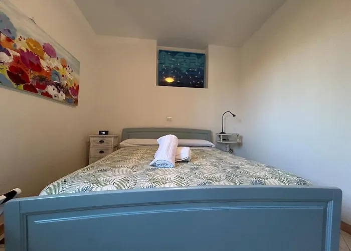 C'est La Vie Cozy Near The * Colico