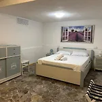 Apartamento C'est La Vie Cozy Near The *
